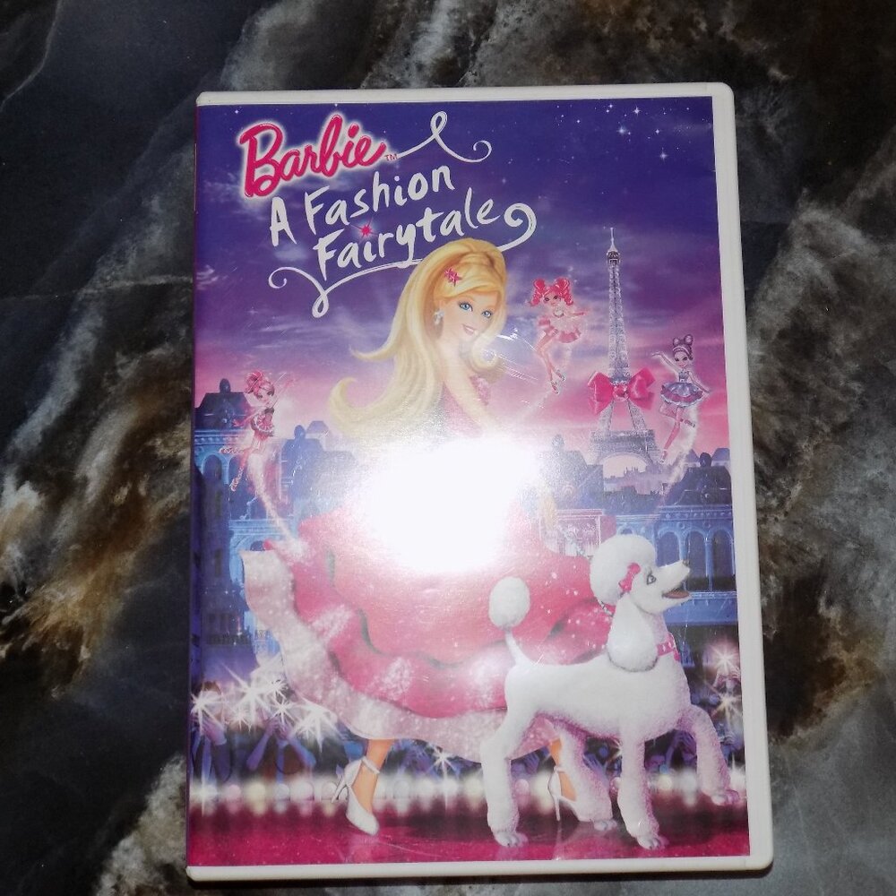 Barbie: A Fashion Fairytale (DVD, 2010) NORMAL WEAR